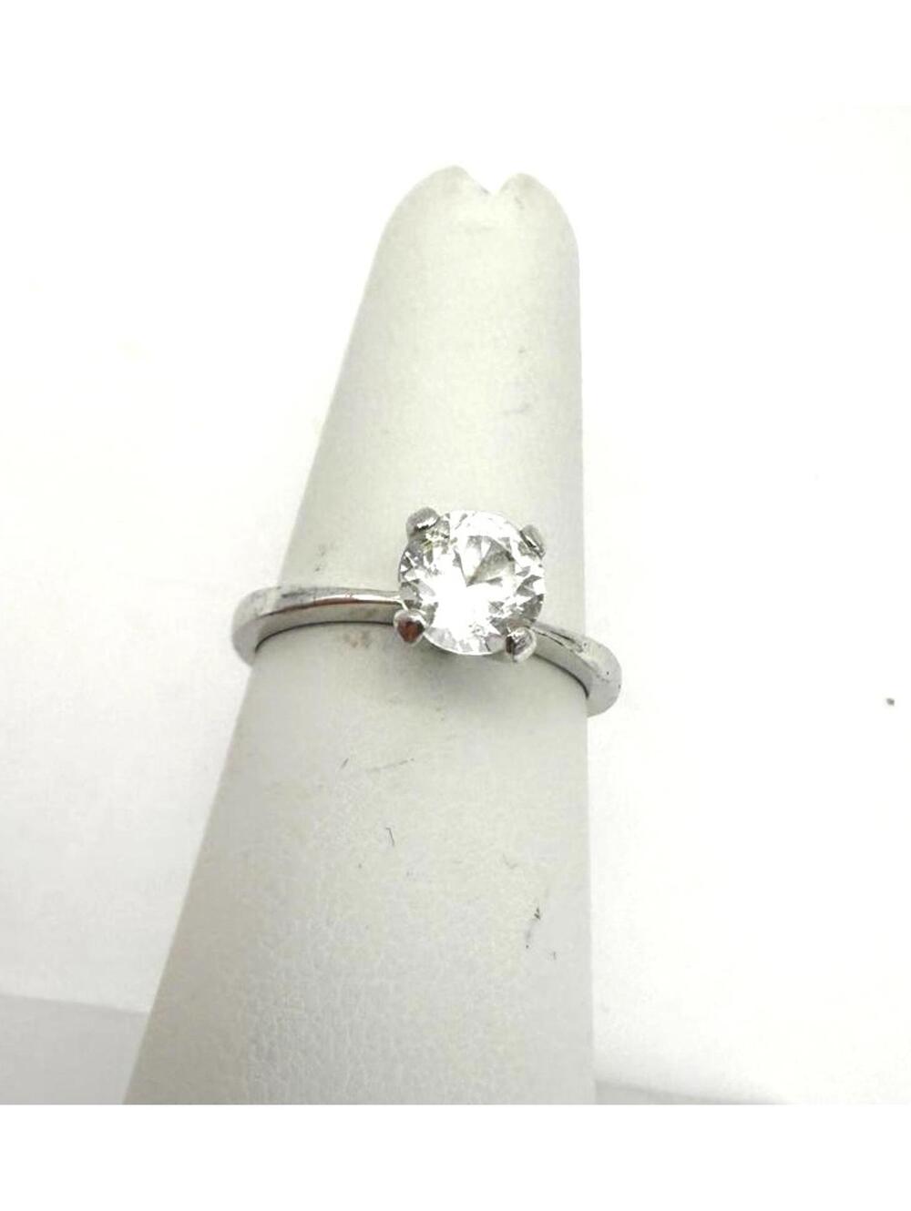 Classic Solitaire Silver Ring with Clear Stone Size 6